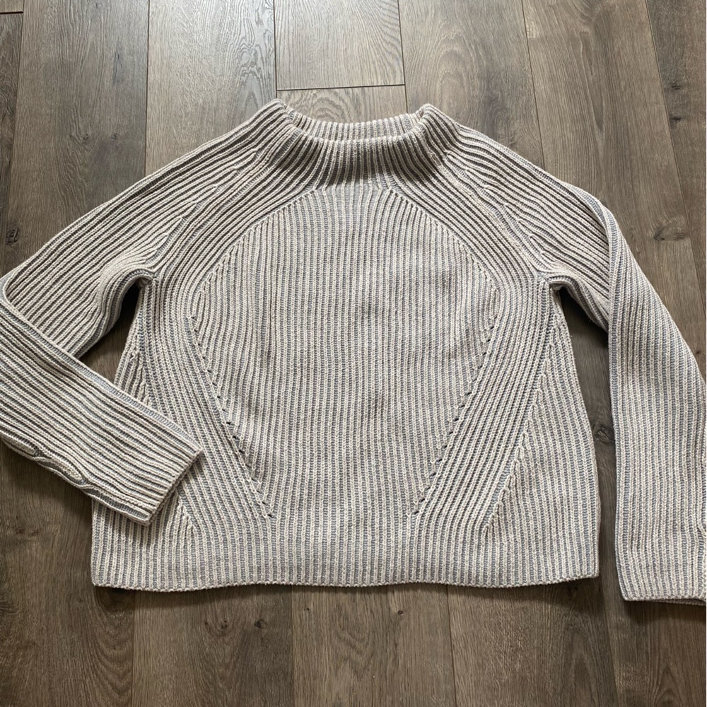 Athleta gray sweater mock neck